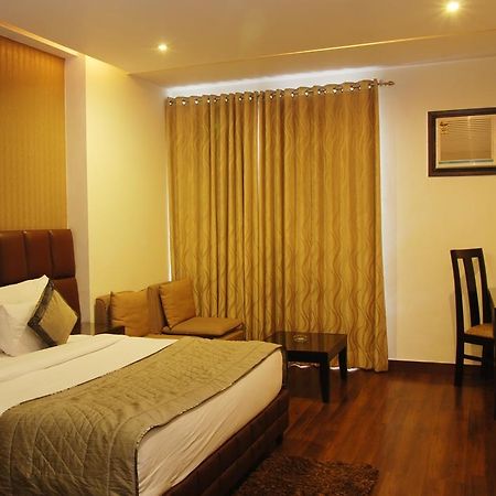 Hotel Deer Parkk New Delhi Buitenkant foto